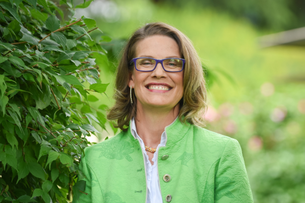 Nina Hartmann - Neuenburg - Speakerin, Autorin und Podcasterin